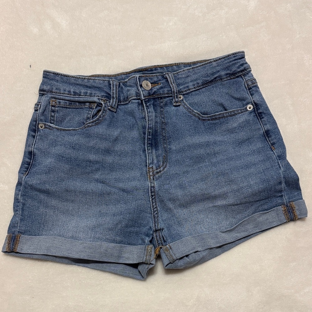 💜 No Boundaries Jean Shorts